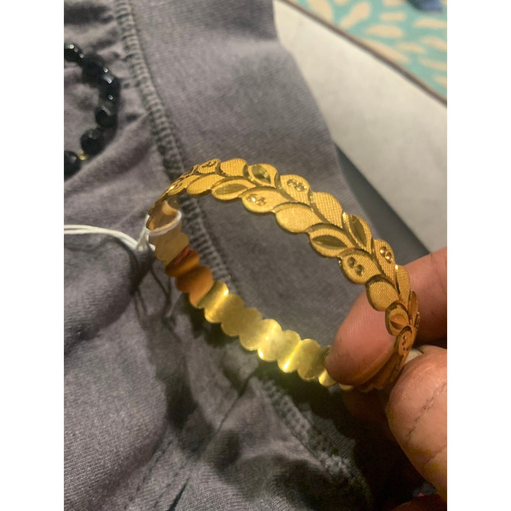 Gold Floral Leaf Pattern Bangle Bracelet Textured Scalloped Botanical Design
