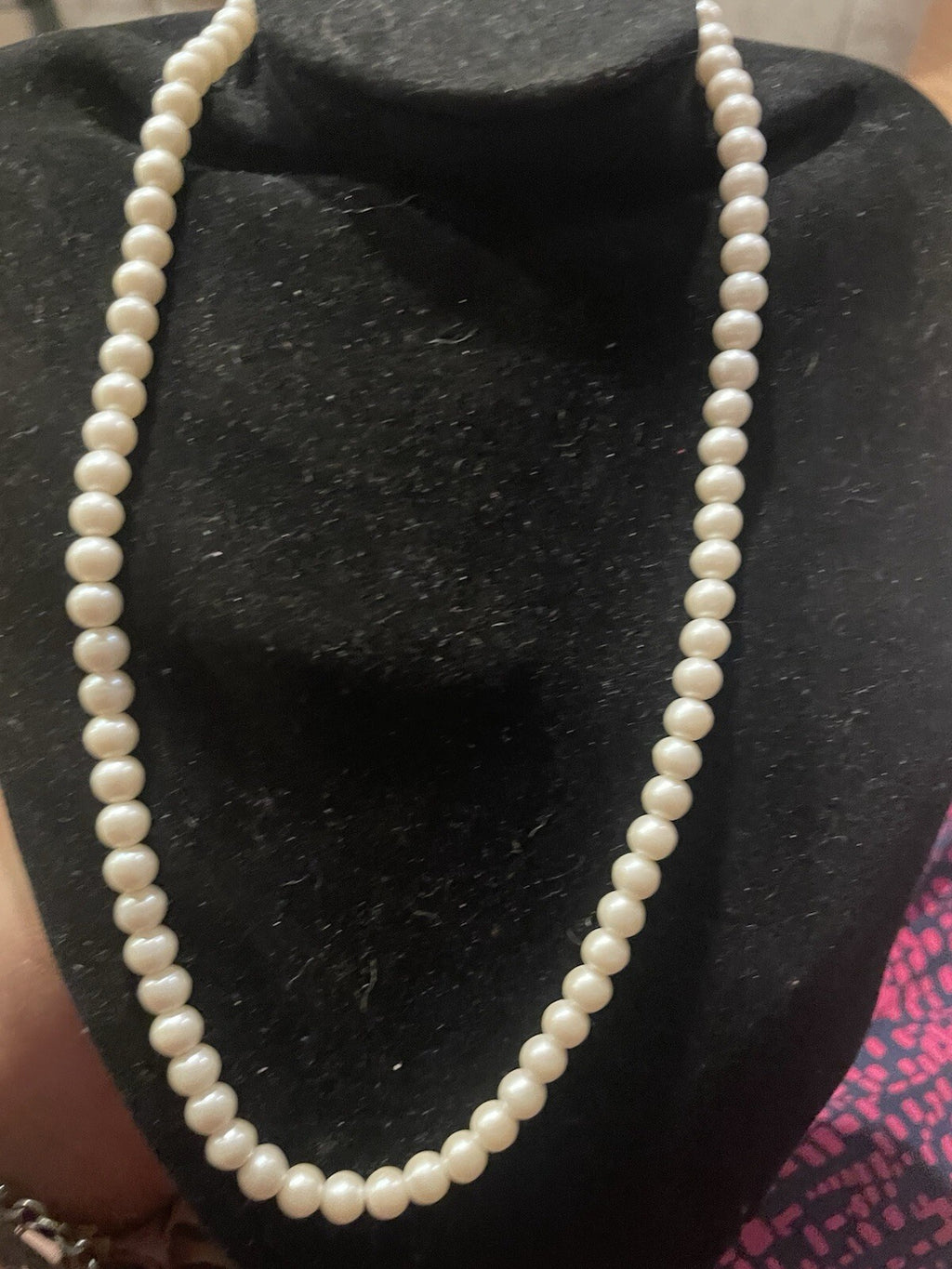 vintage strand glass pearl necklace