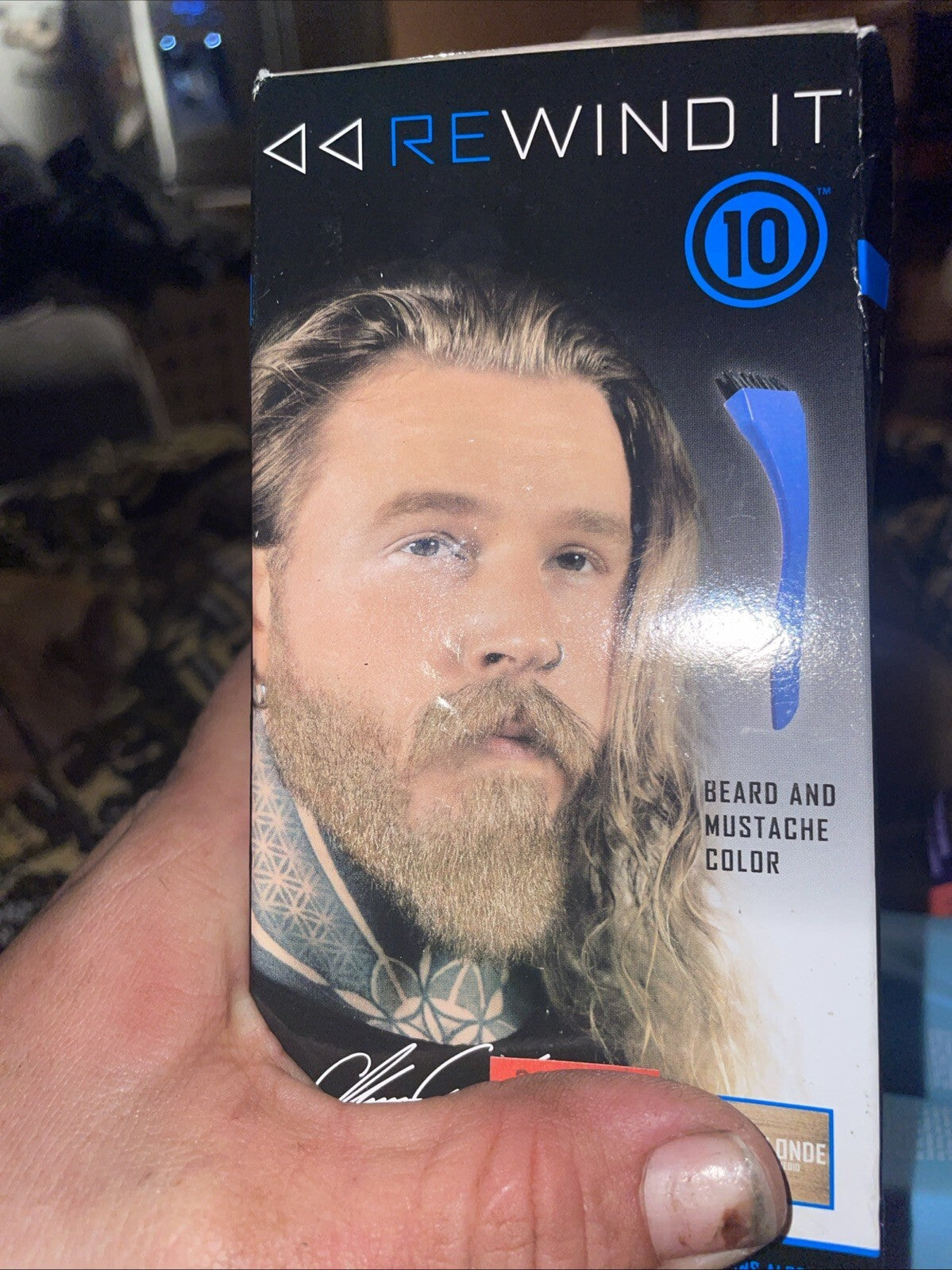 REWIND IT 10 Medium Blonde Beard and Mustache Color