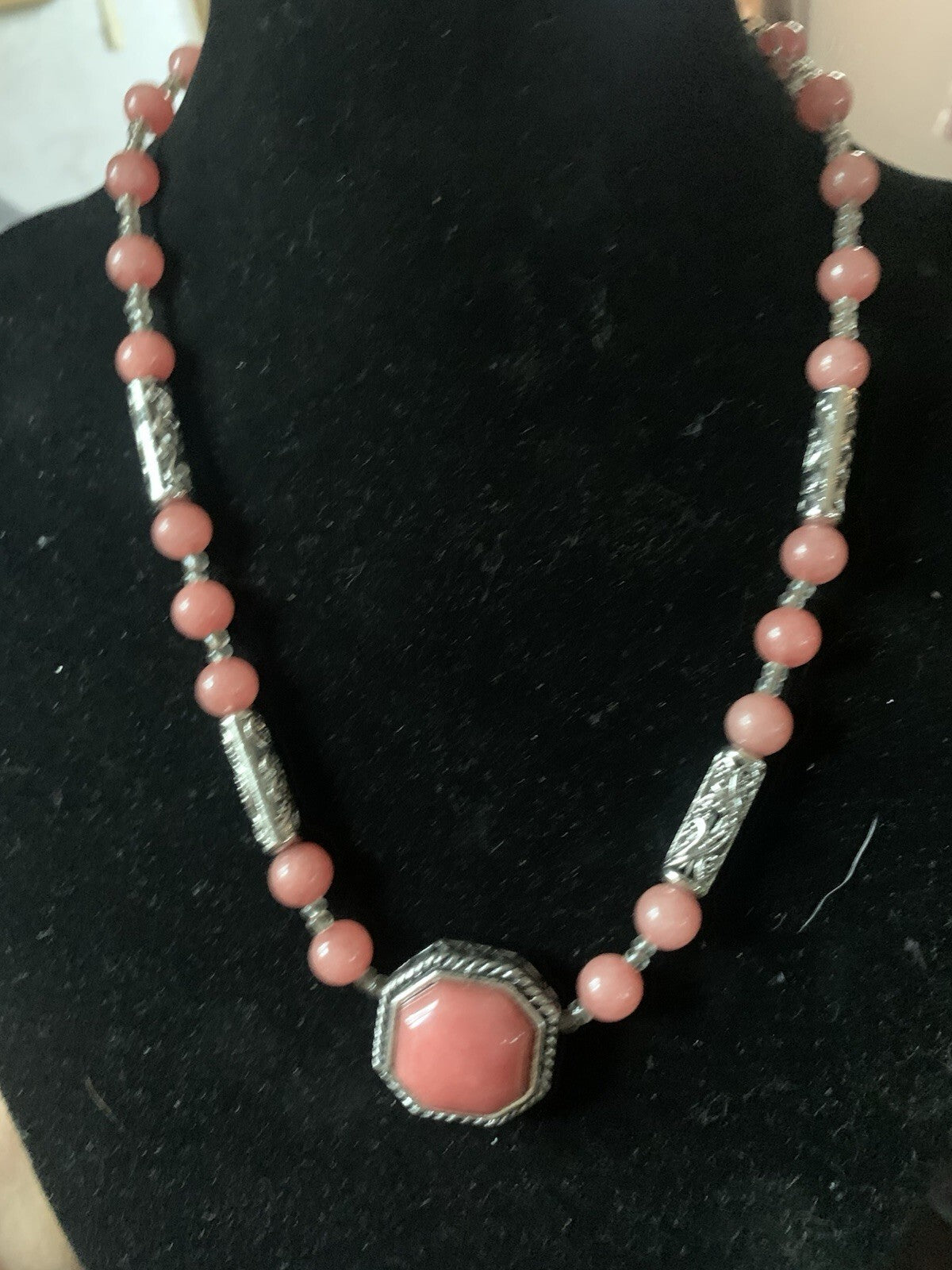 Vintage Art Deco Rose Quartz Beaded Silver Tone Filigree Statement Necklace