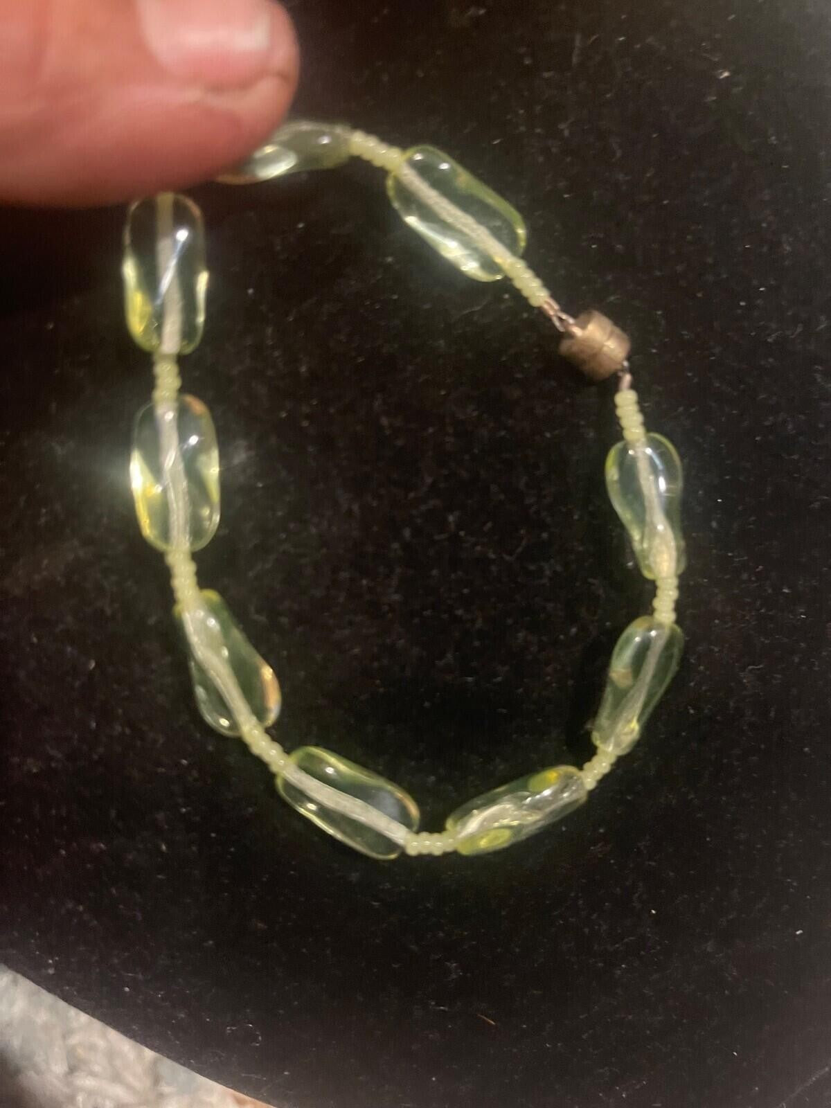 URANIUM ANTIQUE CZECH AND CRYSTAL GRADUATED GLASS BEAD BRACELET