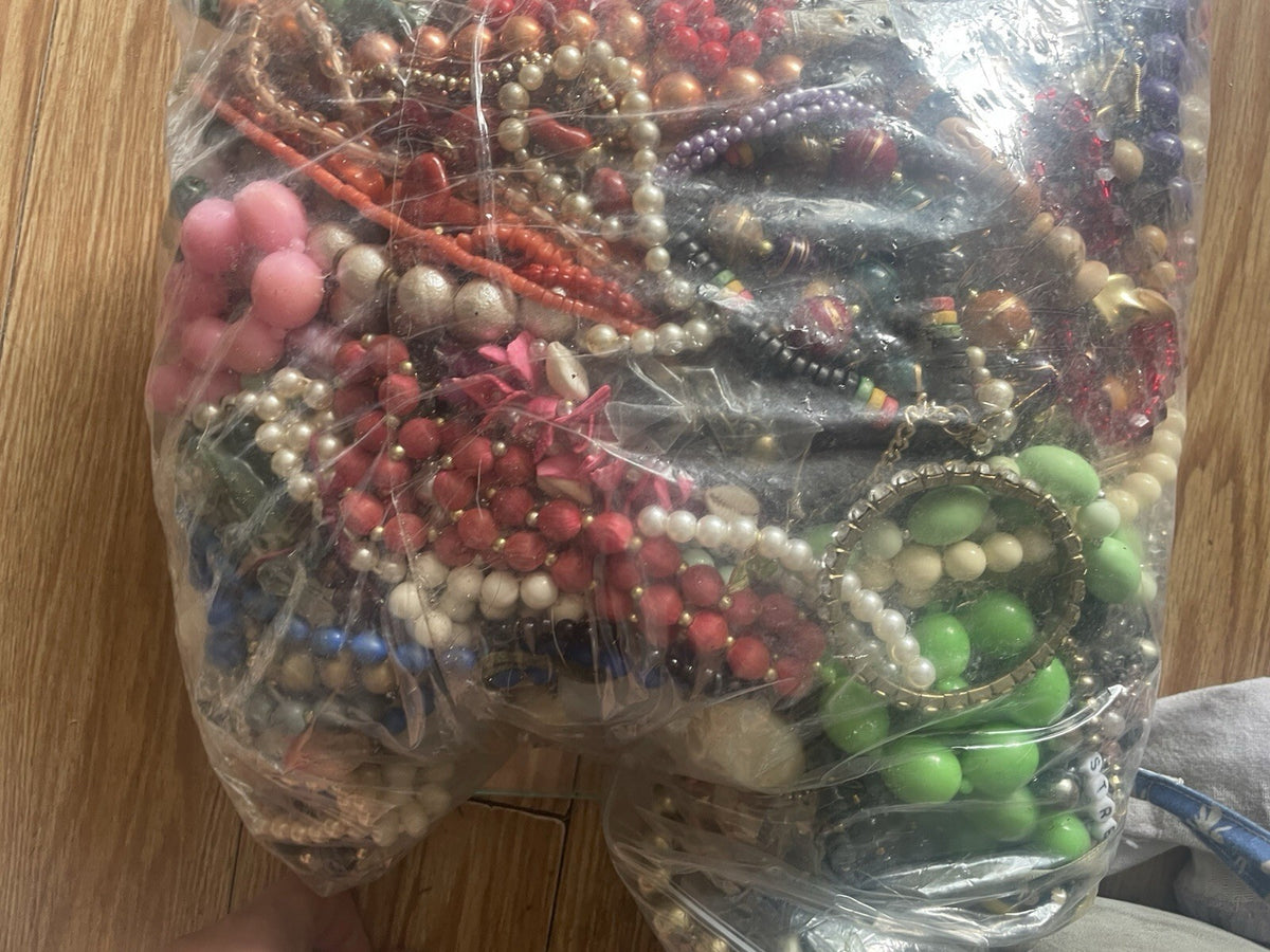 Mixed Lot Of 7+ Pounds Of Misc Costume Jewelry.