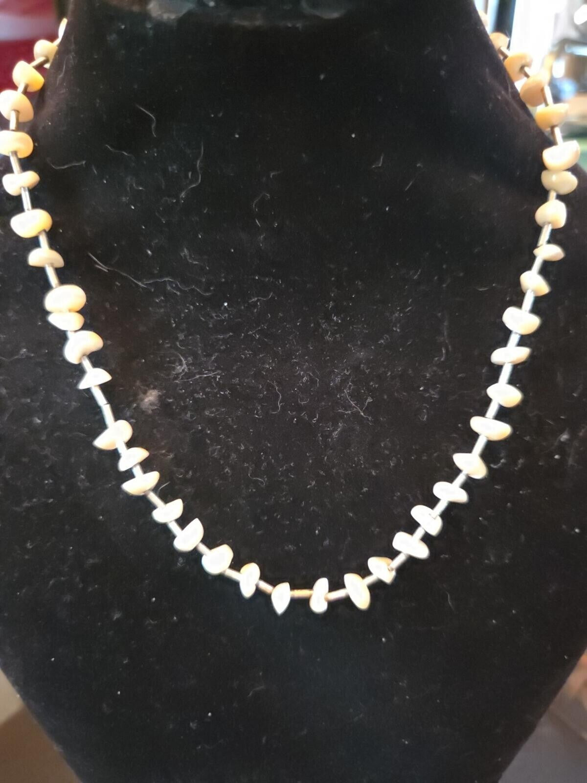 Mother Of Pearl Chip Choker Necklace  Vintage