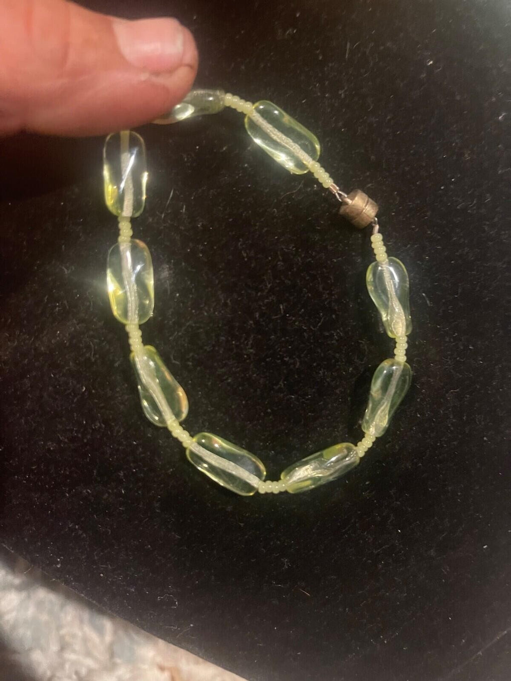 URANIUM ANTIQUE CZECH AND CRYSTAL GRADUATED GLASS BEAD BRACELET