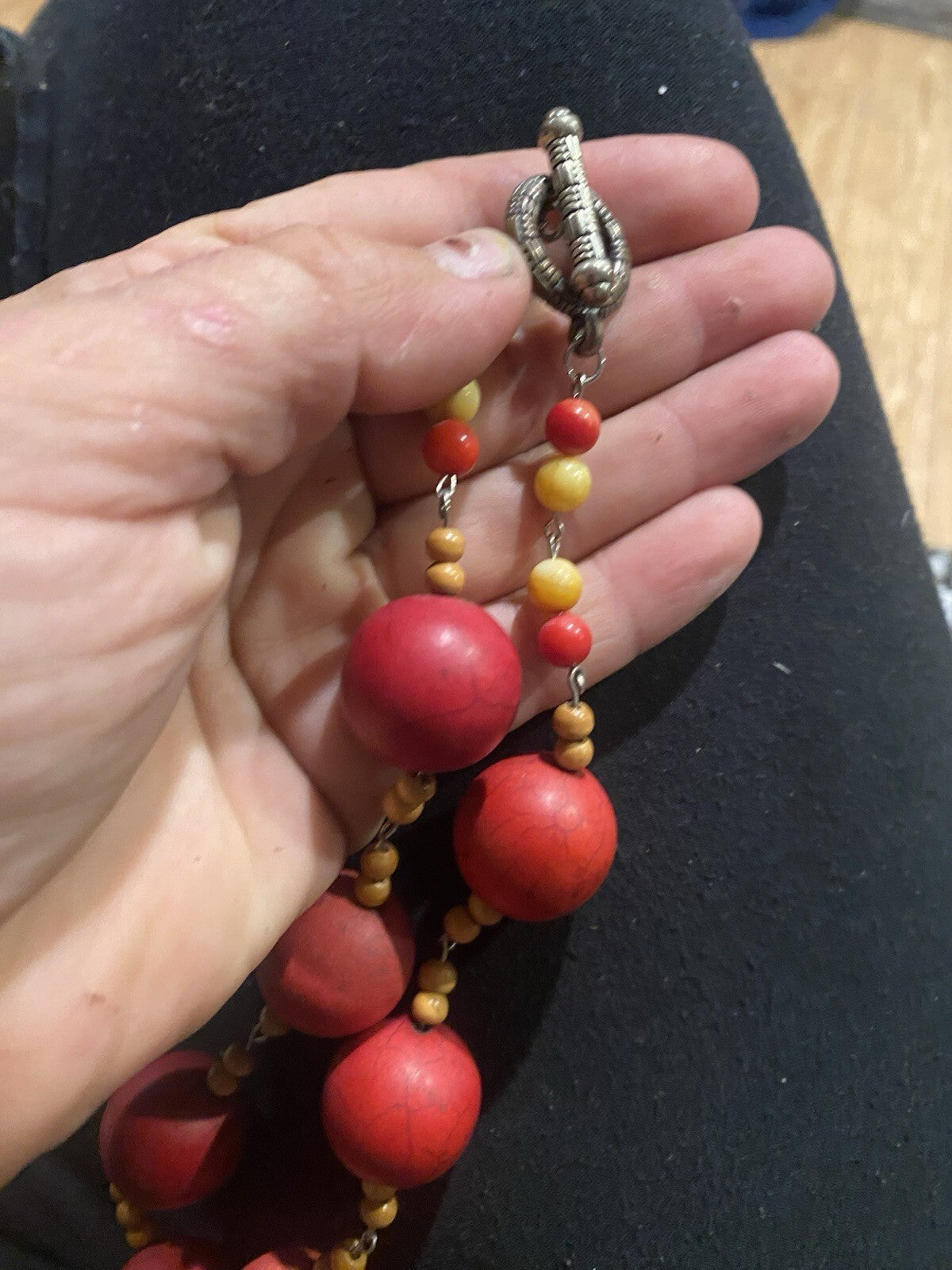 chunky vintage-style statement necklace Red Howlite
