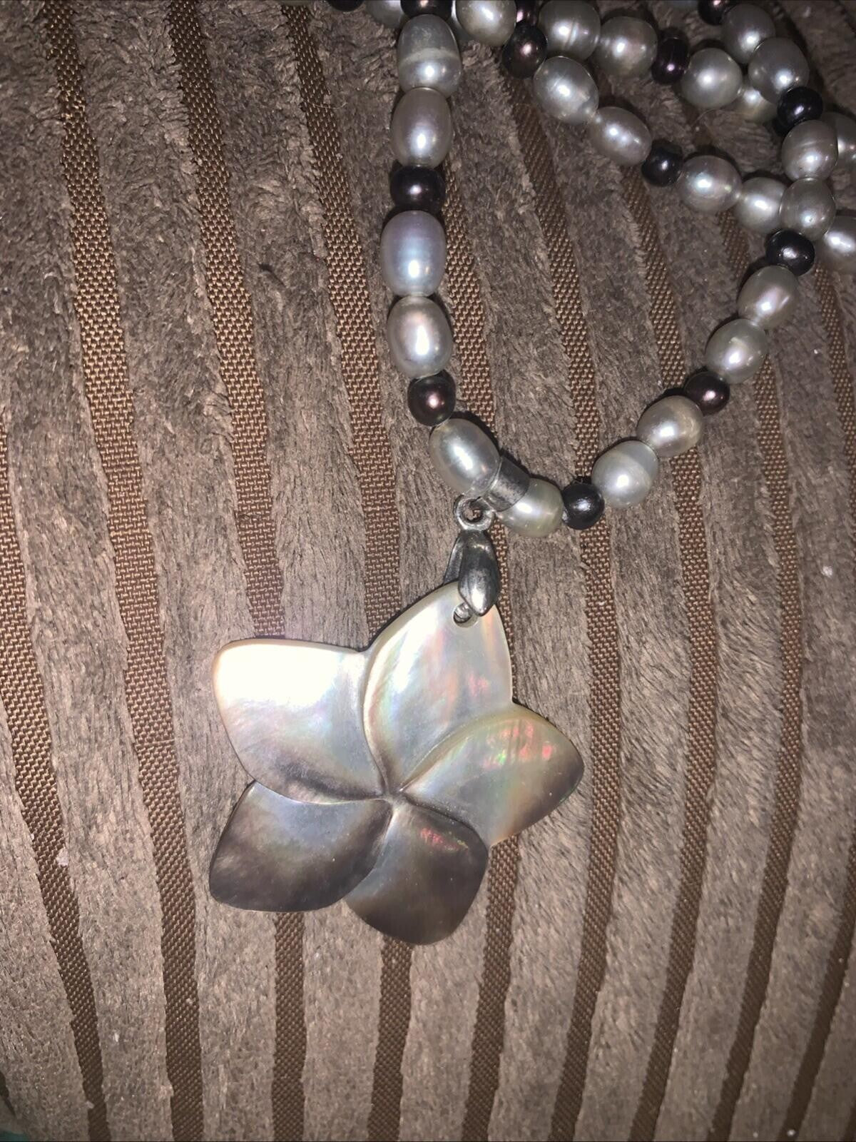 Mop Gold Filled Flower Pendant Pearl Beaded Beauty Tahitian