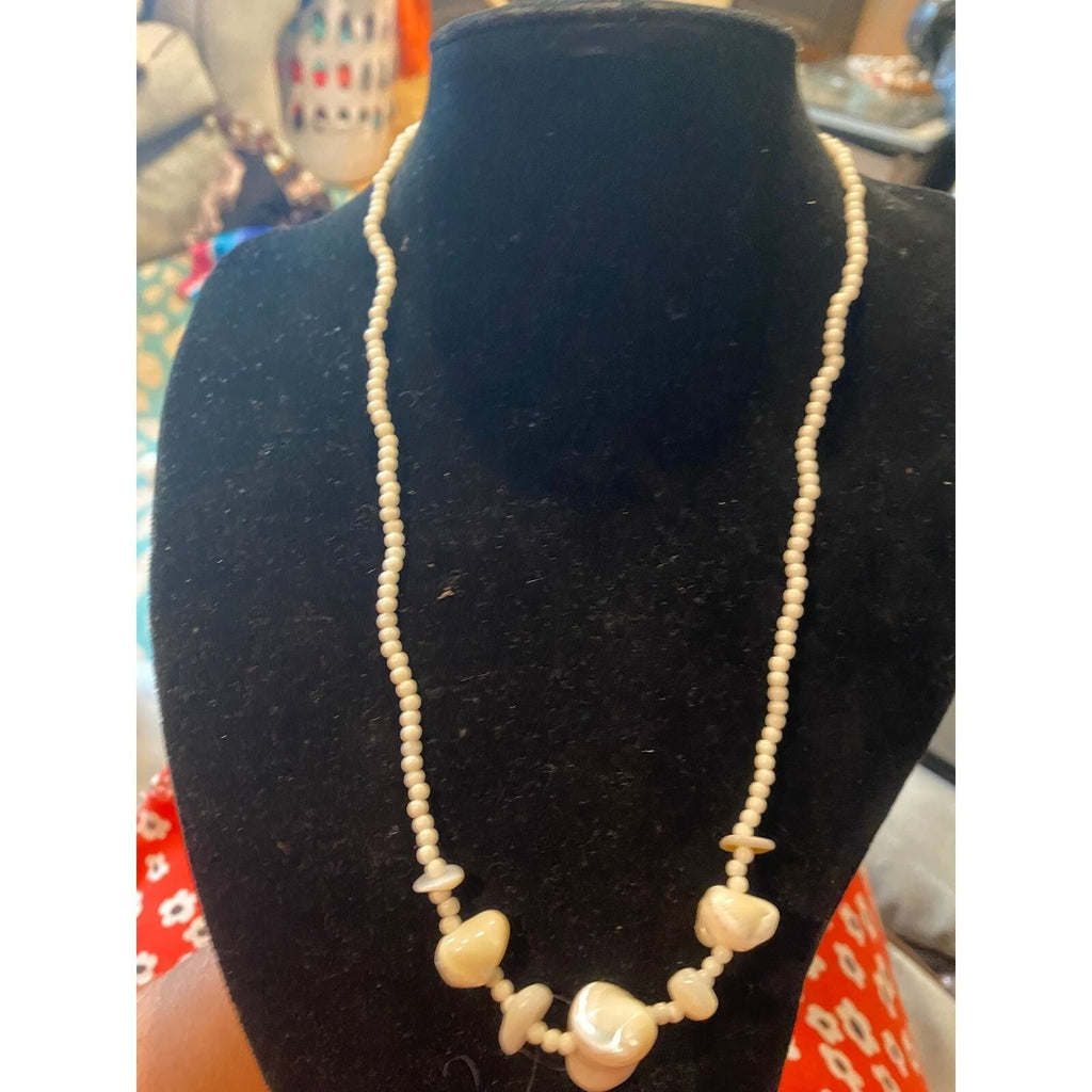 Vintage Cream Beaded Necklace Organic Shape Accents Gold Tone Clasp 18 Inch